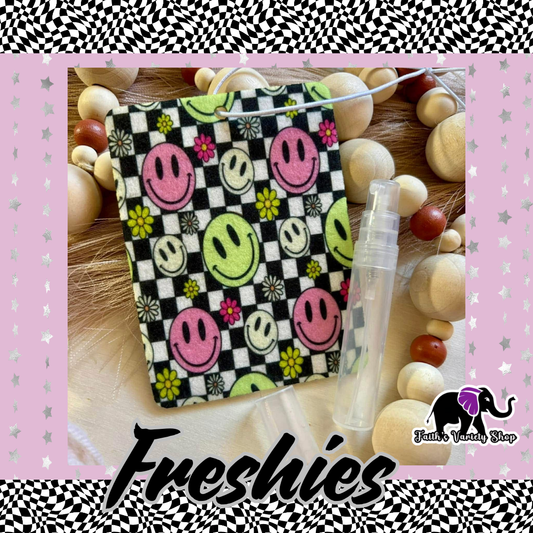 Smiley Checkered Felt Freshie